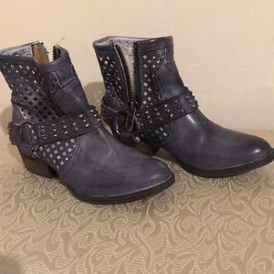 Very Volatile Blue Biker Boots sz 8.5 studded